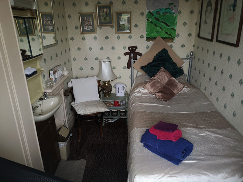 Guest Accommodation Ye Sleeping House Bed and Breakfast in Haworth