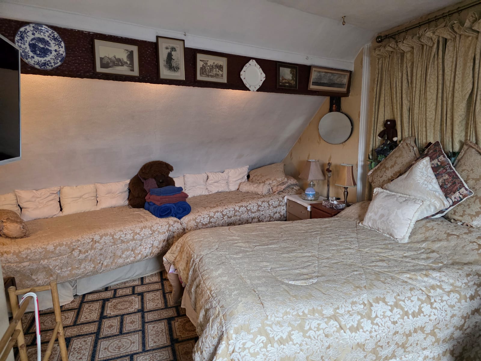 Bedroom at Ye Sleeping House Bed and Breakfast in Haworth